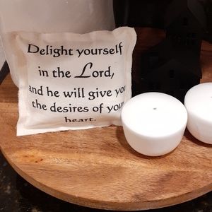 Small Scripture Pillow Delight Yourself inthe Lord